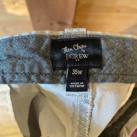 J.Crew Flex Chinos Khaki Shorts 35W - Picture 3 of 3